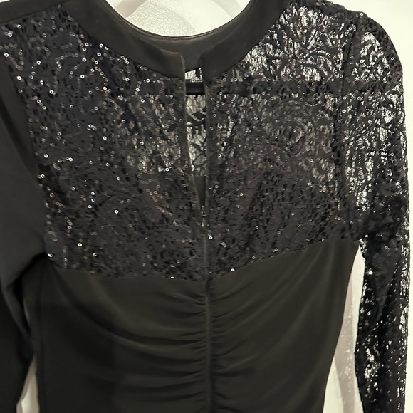 Little black dress with long sleeve and lace cut out - Picture 5 of 6